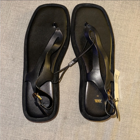 8. LEATHER WEDGE SANDALS size 39 - Picture 12 of 12